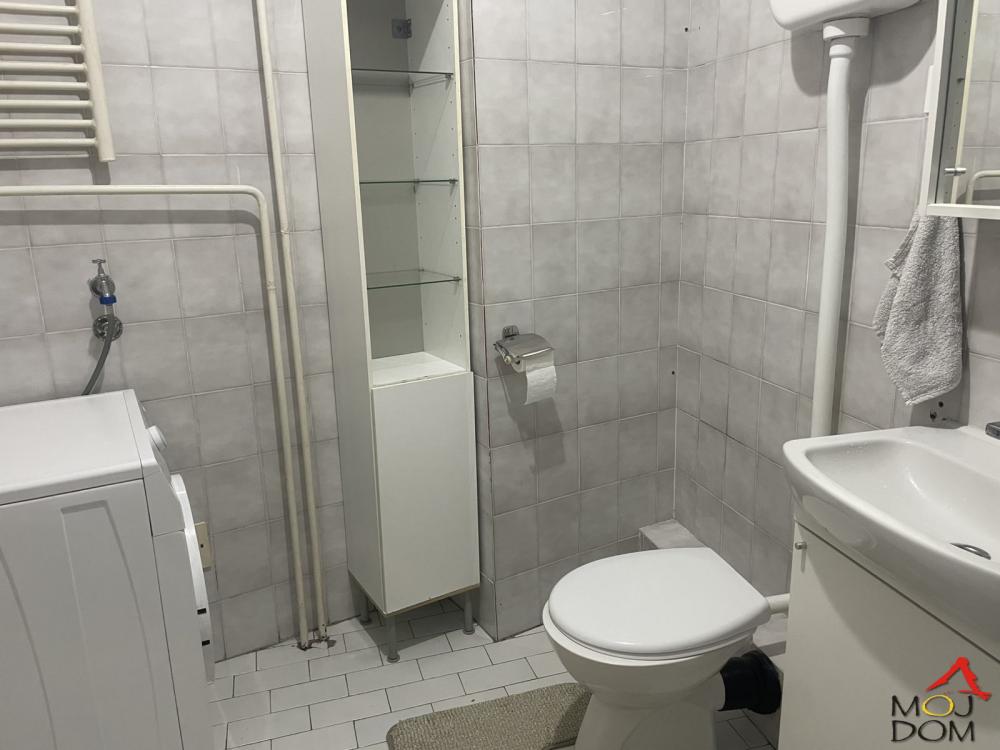 Slika 10 - Stan,NOVI SAD,BULEVAR,kv: 57, € 155600, ID: 1030499