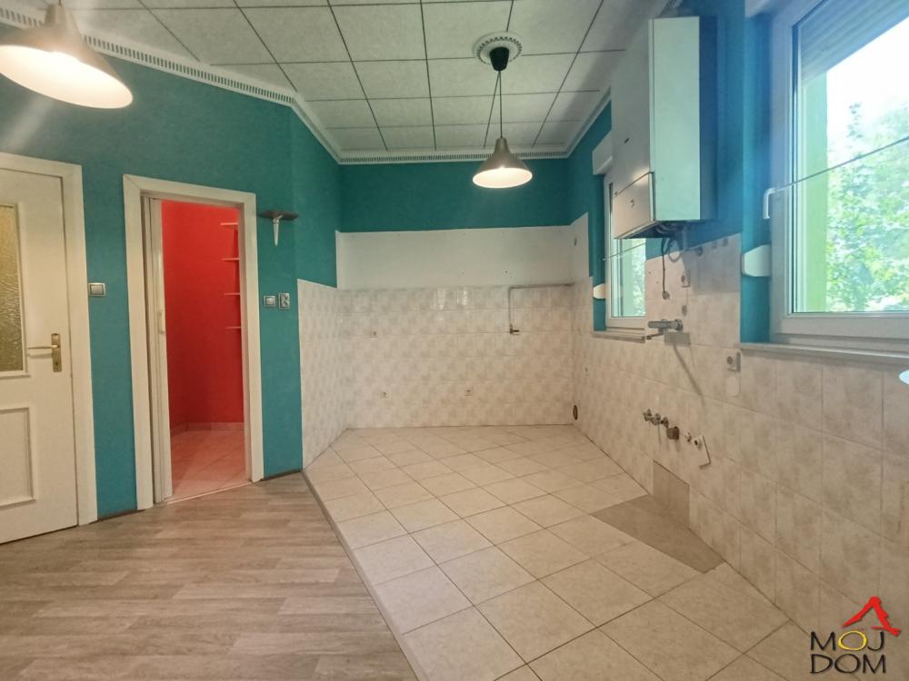 Slika 5 - Stan,NOVI SAD,TELEP,kv: 84, € 185400, ID: 1030840