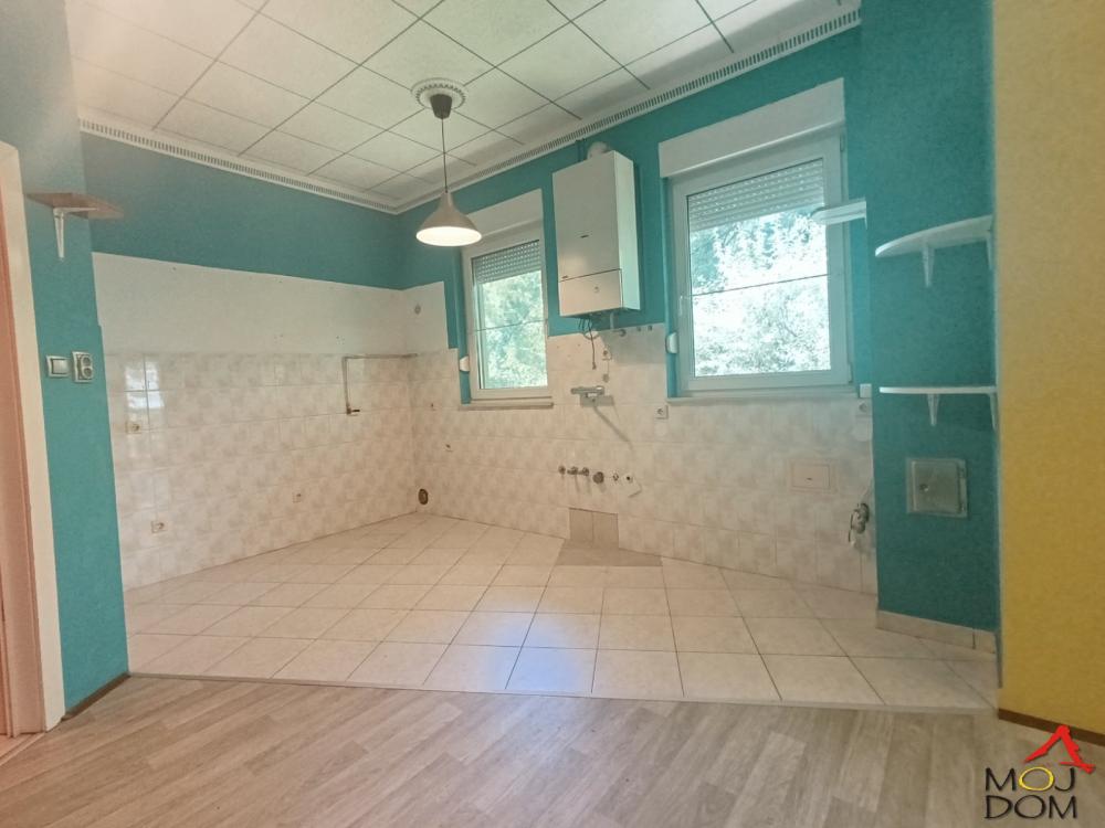 Slika 4 - Stan,NOVI SAD,TELEP,kv: 84, € 185400, ID: 1030840