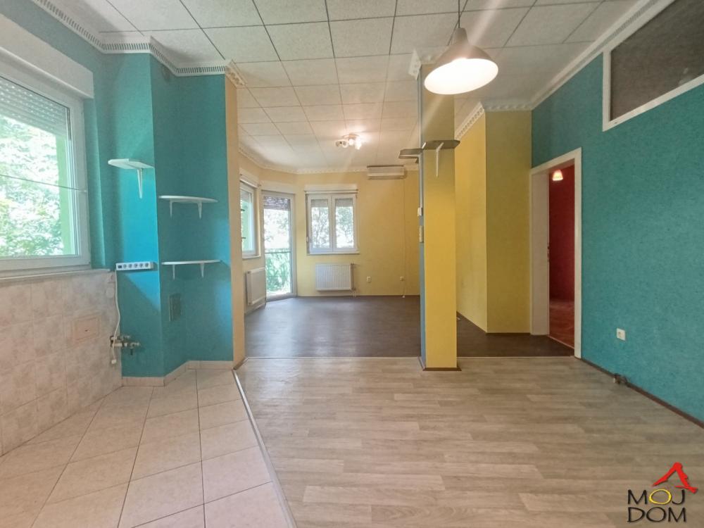 Slika 2 - Stan,NOVI SAD,TELEP,kv: 84, € 185400, ID: 1030840