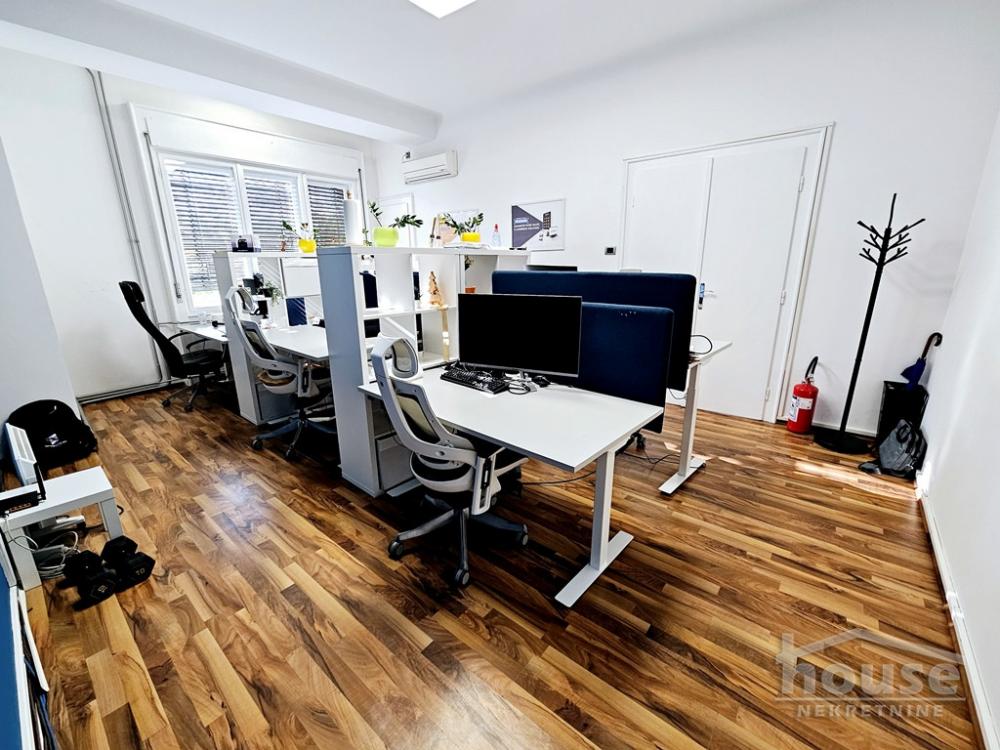 Slika 6 - Stan,NOVI SAD,CENTAR,kv: 131.00, € 450000, ID: 1064128