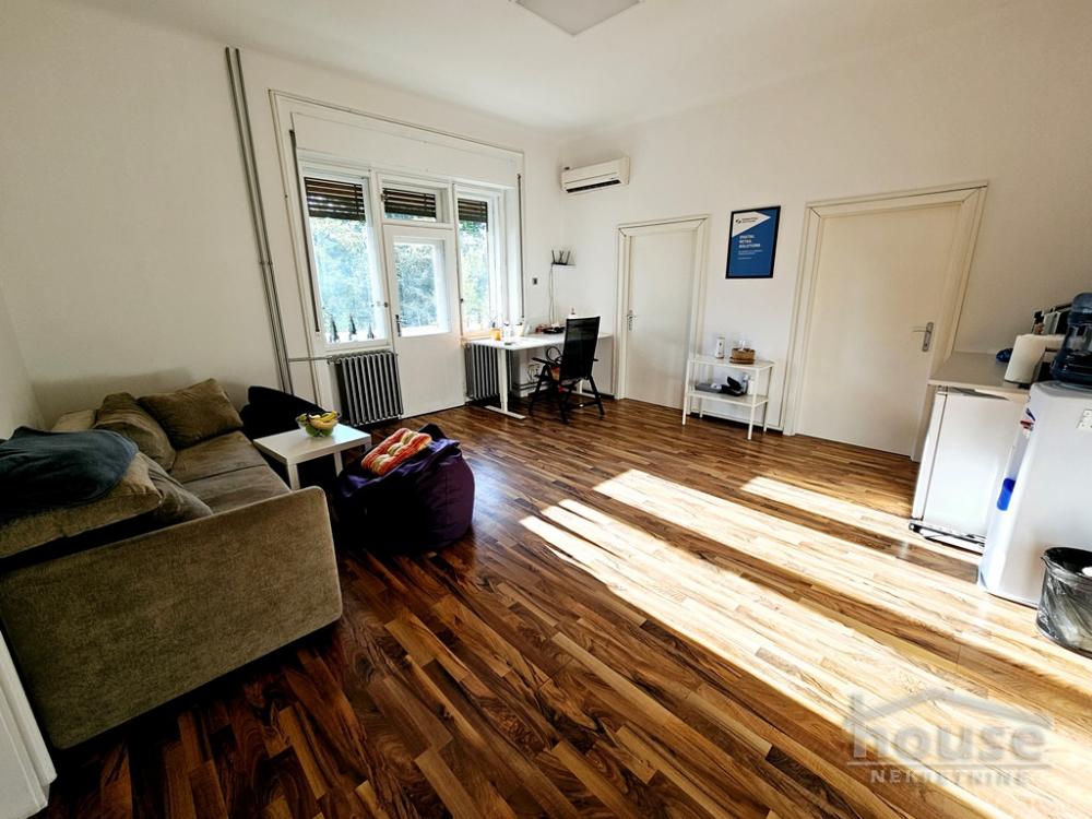 Slika 2 - Stan,NOVI SAD,CENTAR,kv: 131.00, € 450000, ID: 1064128