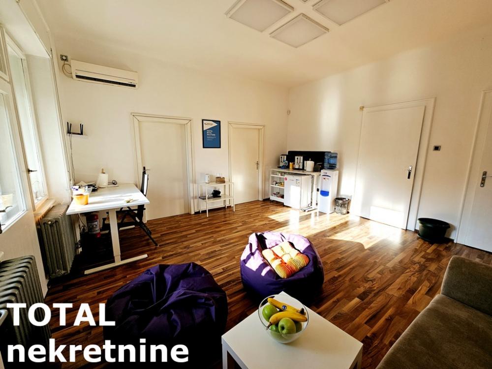 Slika 3 - Stan,NOVI SAD,CENTAR,kv: 131.00, € 450000, ID: 1100976