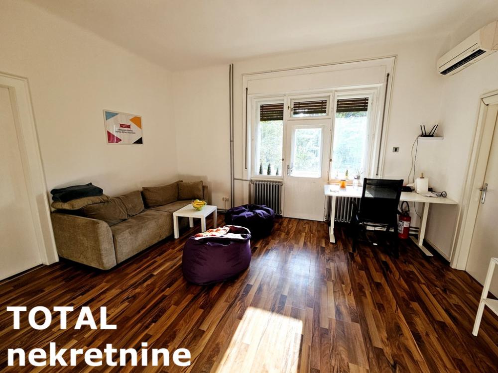 Slika 2 - Stan,NOVI SAD,CENTAR,kv: 131.00, € 450000, ID: 1100976