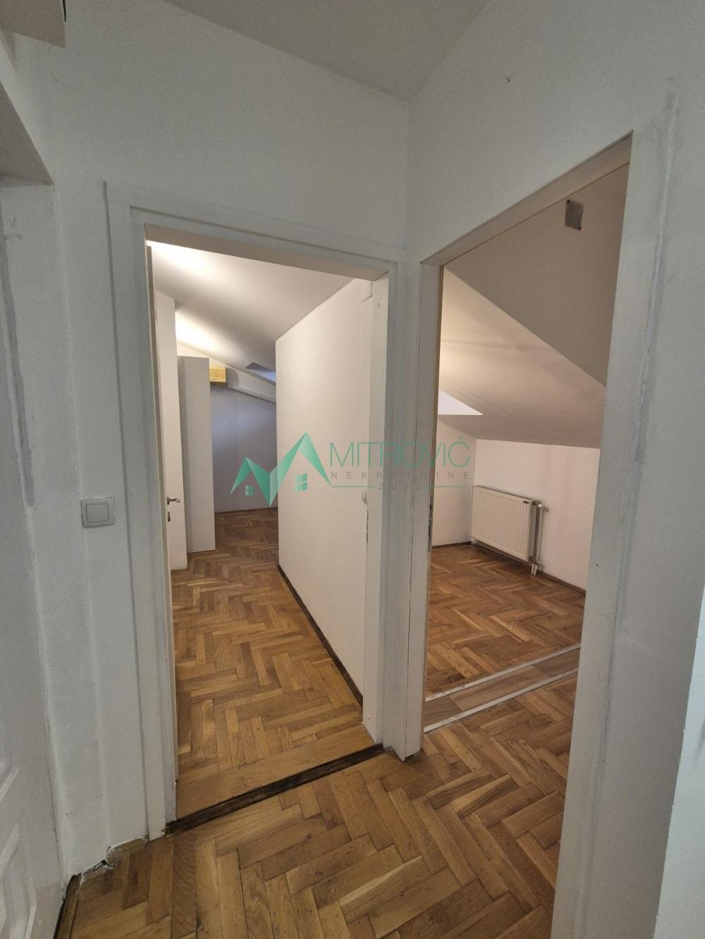 Slika 7 - Na prodaju stan u samom srcu grada – jedinstvena terasa sa pogledom 360° 