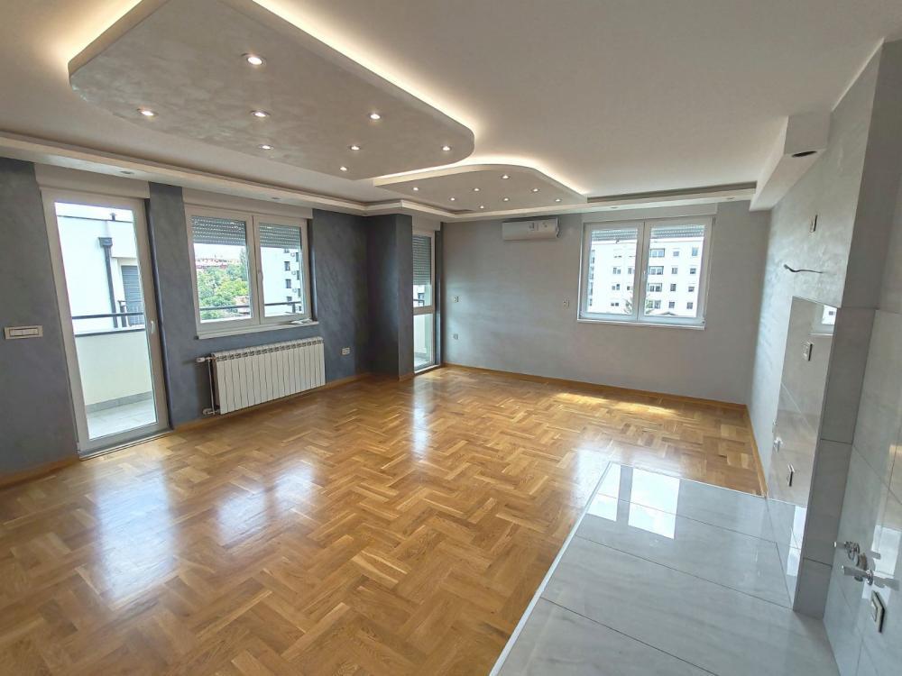 Glavna slika -Stan,NOVI SAD,TELEP,kv: 72.00, € 178000, ID: 1057125