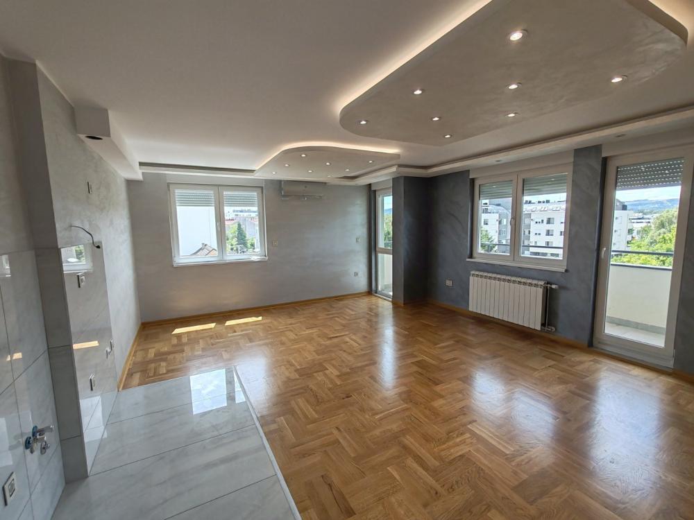 Slika 1 - Stan,NOVI SAD,TELEP,kv: 72.00, € 178000, ID: 1057125