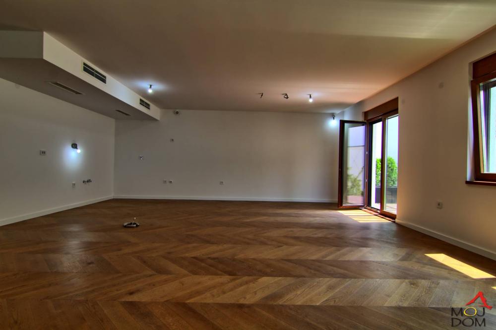 Slika 2 - Stan,NOVI SAD,TELEP,kv: 134, € 494500, ID: 1030664