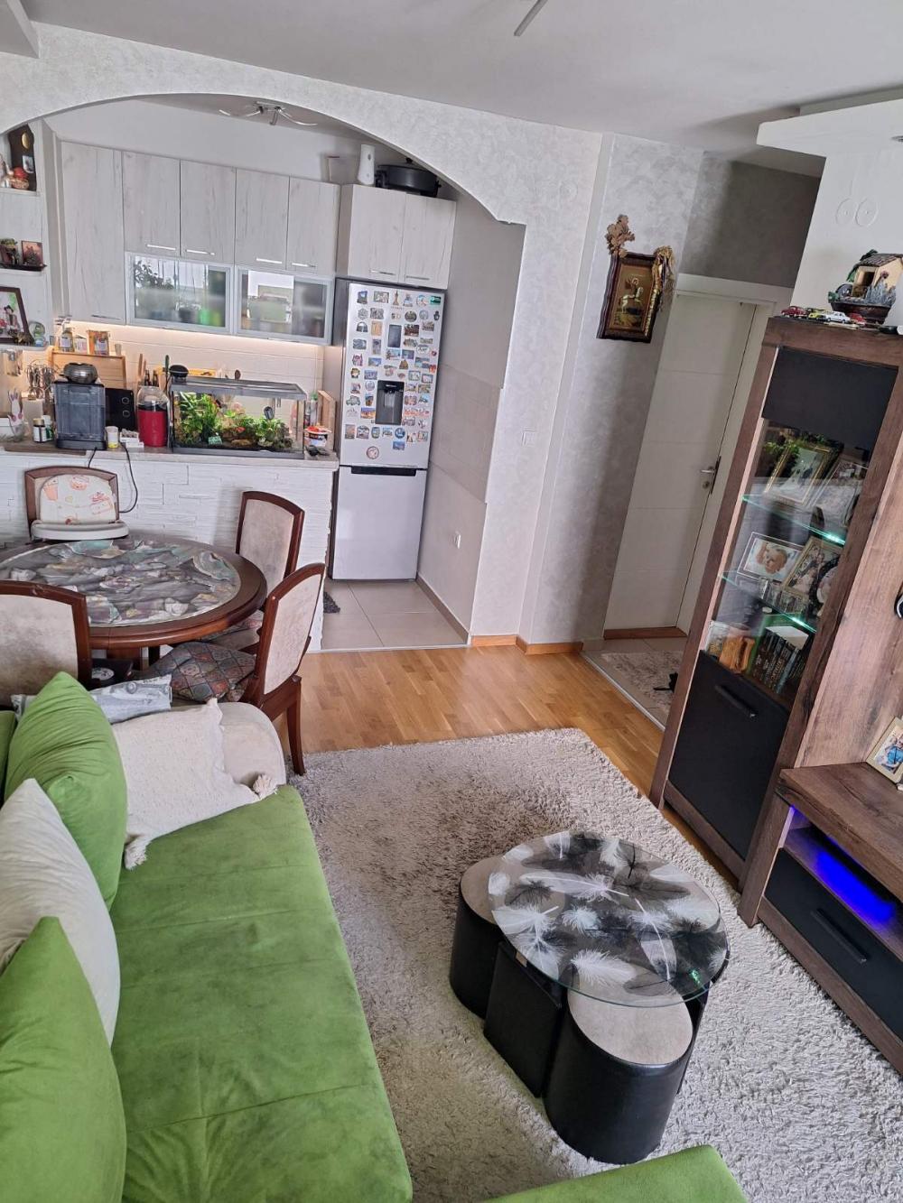 Slika 1 - Stan,NOVI SAD,SOMBORSKI BULEVAR,kv: 53, € 143200, ID: 1019205