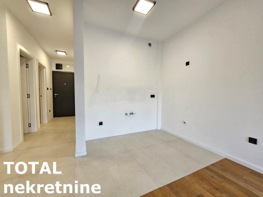 Slika 2 - Stan,NOVI SAD,TELEP,kv: 52.00, € 140400, ID: 1100807