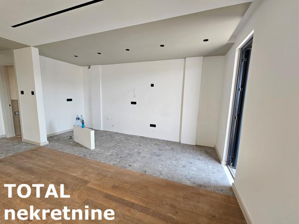 Slika 3 - Stan,NOVI SAD,TELEP,kv: 194.00, € 648900, ID: 1100977