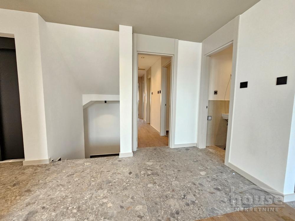 Slika 4 - Stan,NOVI SAD,TELEP,kv: 194.00, € 648900, ID: 1064129