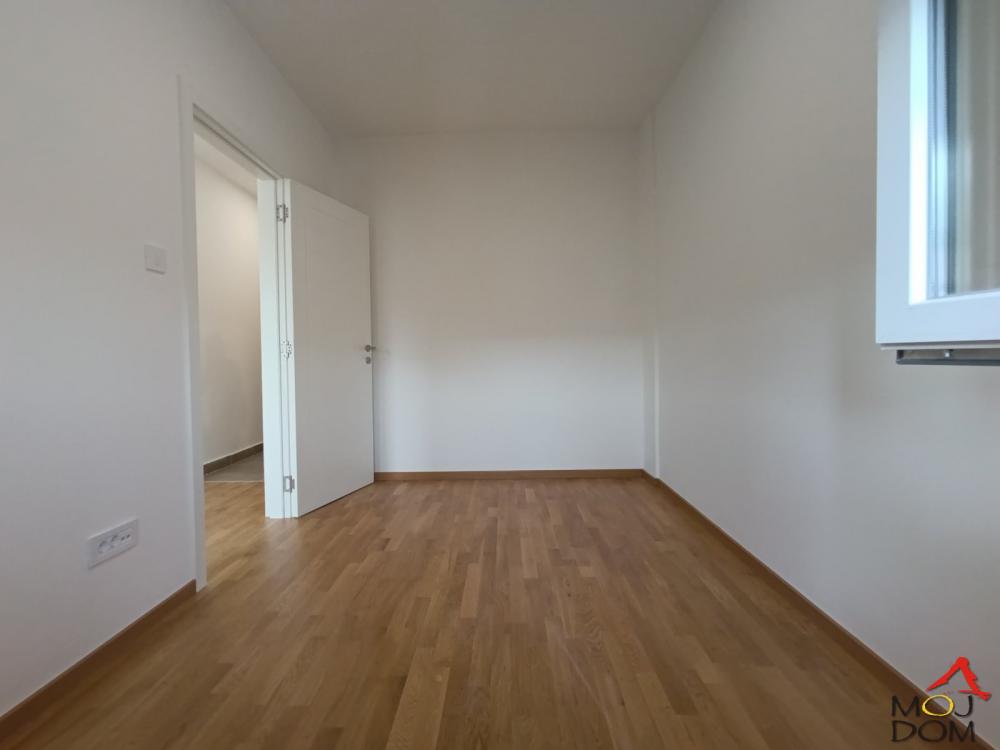 Slika 7 - Stan,NOVI SAD,AVIJACIJA,kv: 39, € 110200, ID: 1030863