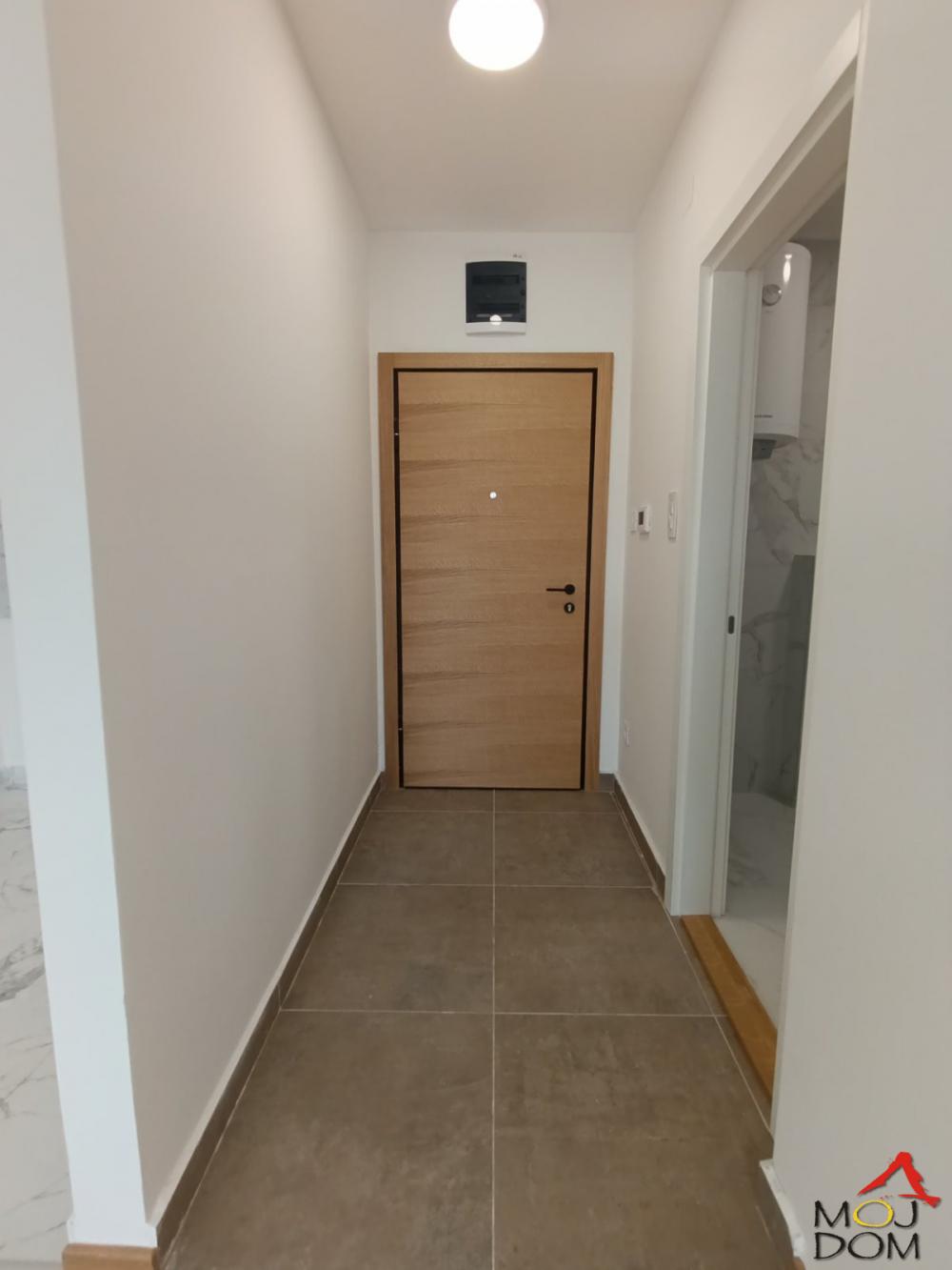 Slika 4 - Stan,NOVI SAD,AVIJACIJA,kv: 39, € 110200, ID: 1030863