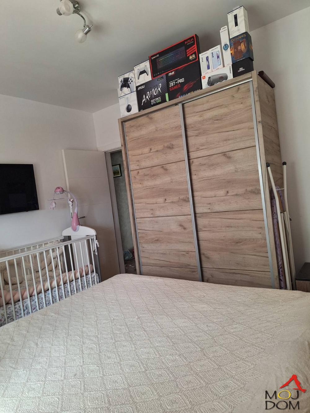 Slika 9 - Stan,NOVI SAD,SOMBORSKI BULEVAR,kv: 53, € 142150, ID: 1030839