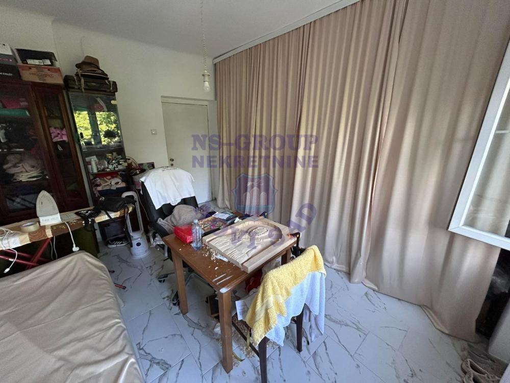 Slika 4 - U ponudi fenomenalan stan na Keju