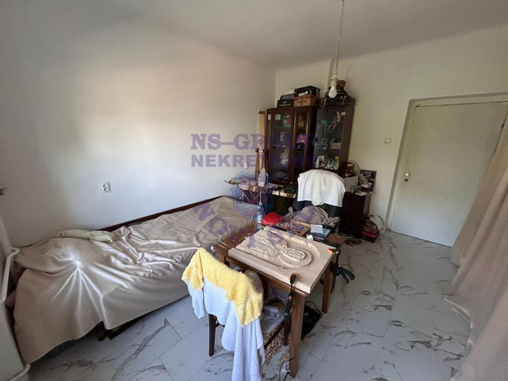 Slika 5 - U ponudi fenomenalan stan na Keju