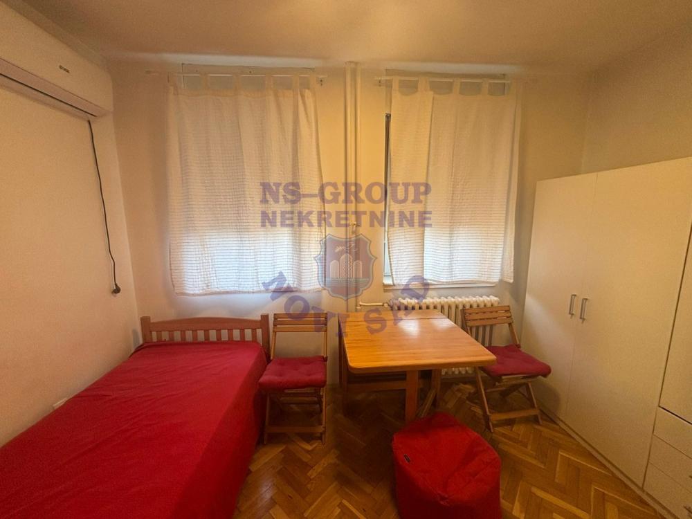 Slika 0 - Prodaje se garsonjera na Podbari 