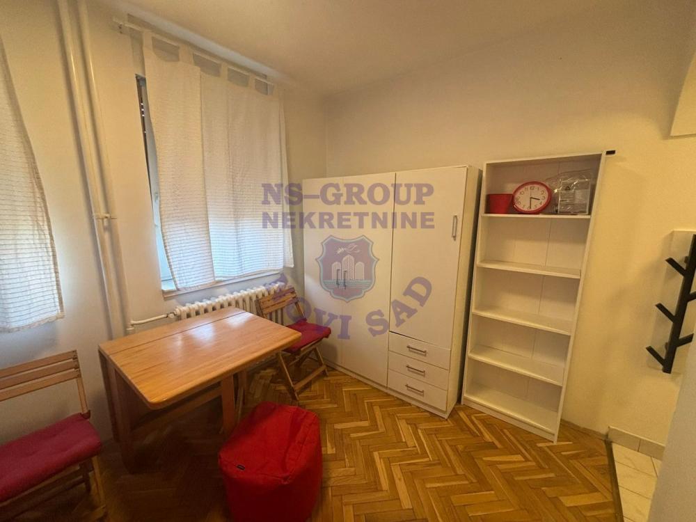 Slika 1 - Prodaje se garsonjera na Podbari 