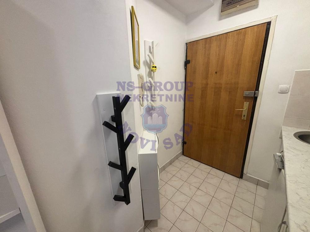 Glavna slika -Prodaje se garsonjera na Podbari 