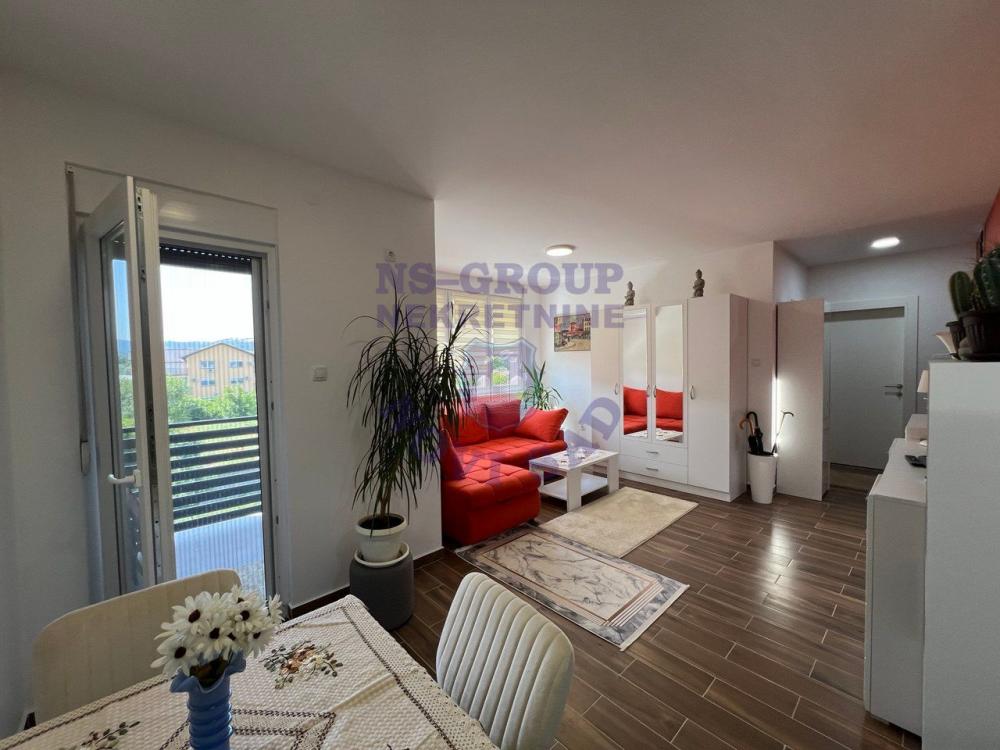 Slika 1 - Prodaje se odličan dvosoban stan 43 m2 na Adicama