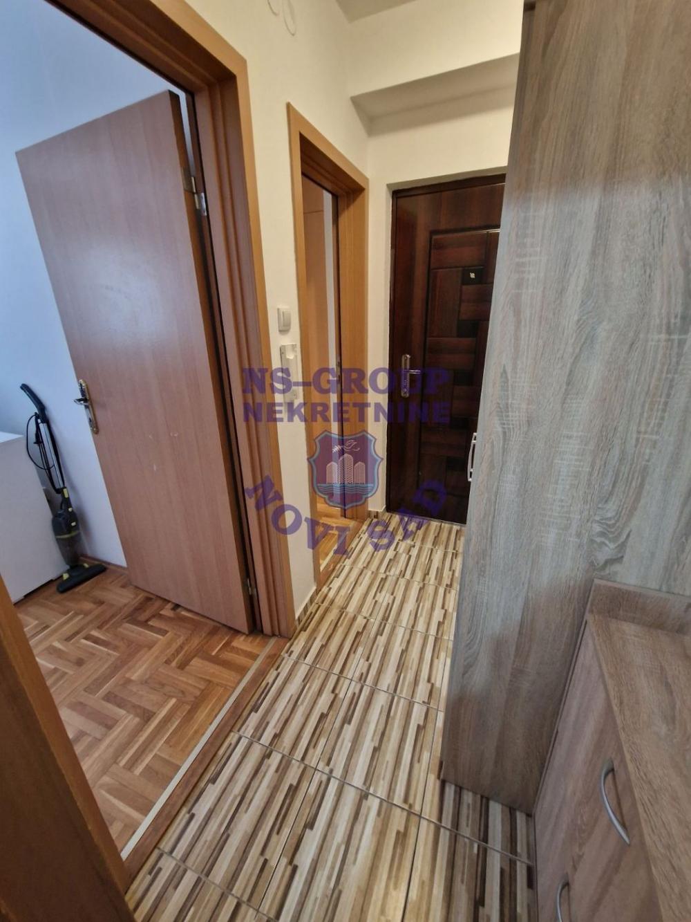 Slika 6 - Fantastičan jednoiposoban stan na Bulevaru Evrope!