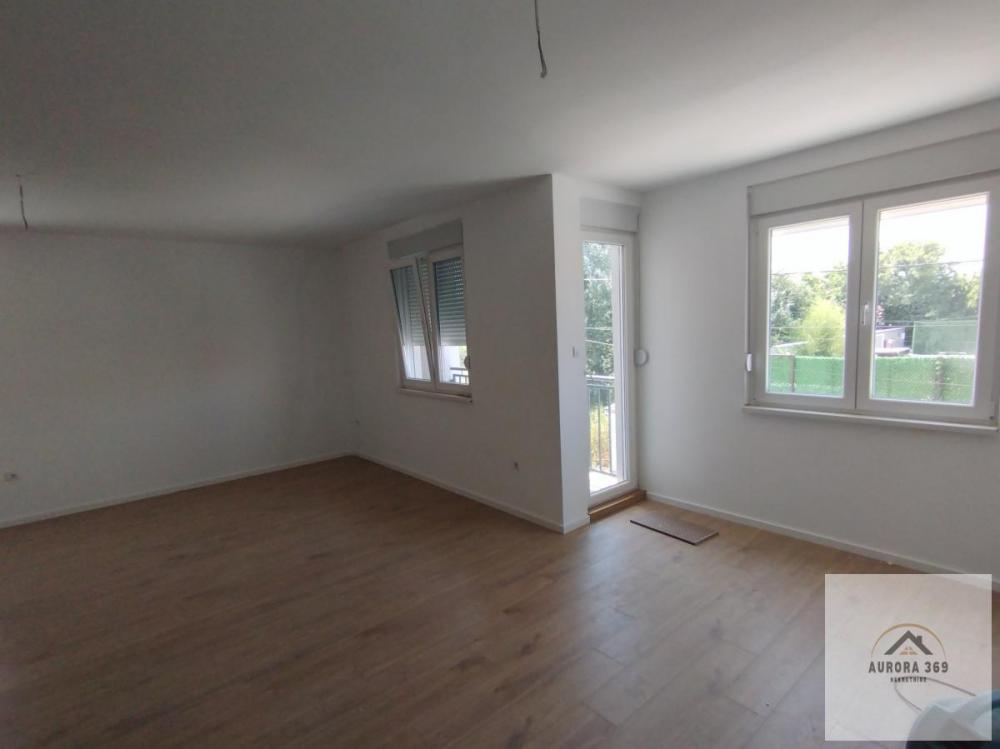 Slika 4 - FENOMENALAN 4.0 STAN - POVOLJNO - NOVOGRADNJA -USELJIVO