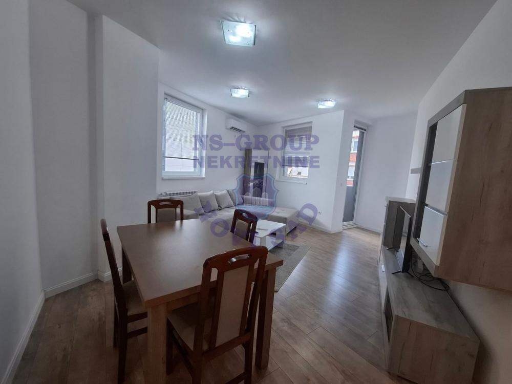 Slika 6 - Dvoiposoban stan na Sajmu