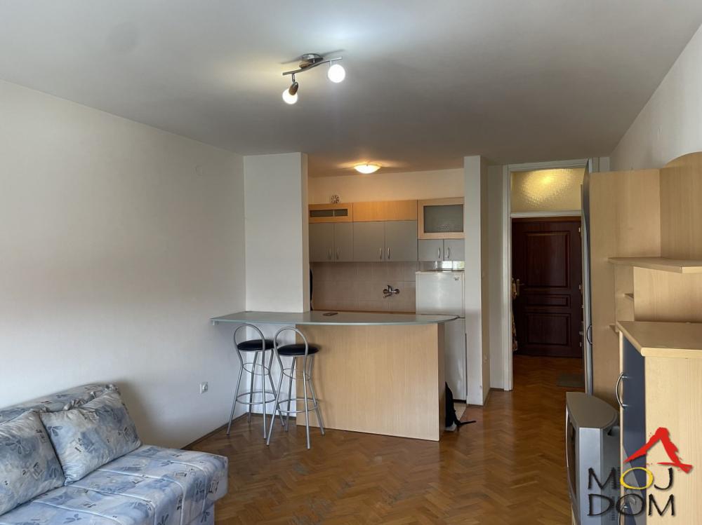 Slika 5 - Stan,NOVI SAD,BULEVAR,kv: 29, € 111250, ID: 1030802