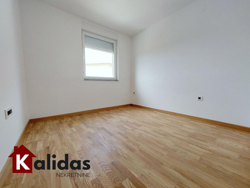 Slika 6 - Stan,PETROVARADIN,SADOVI,kv: 59, € 128750, ID: 1007947