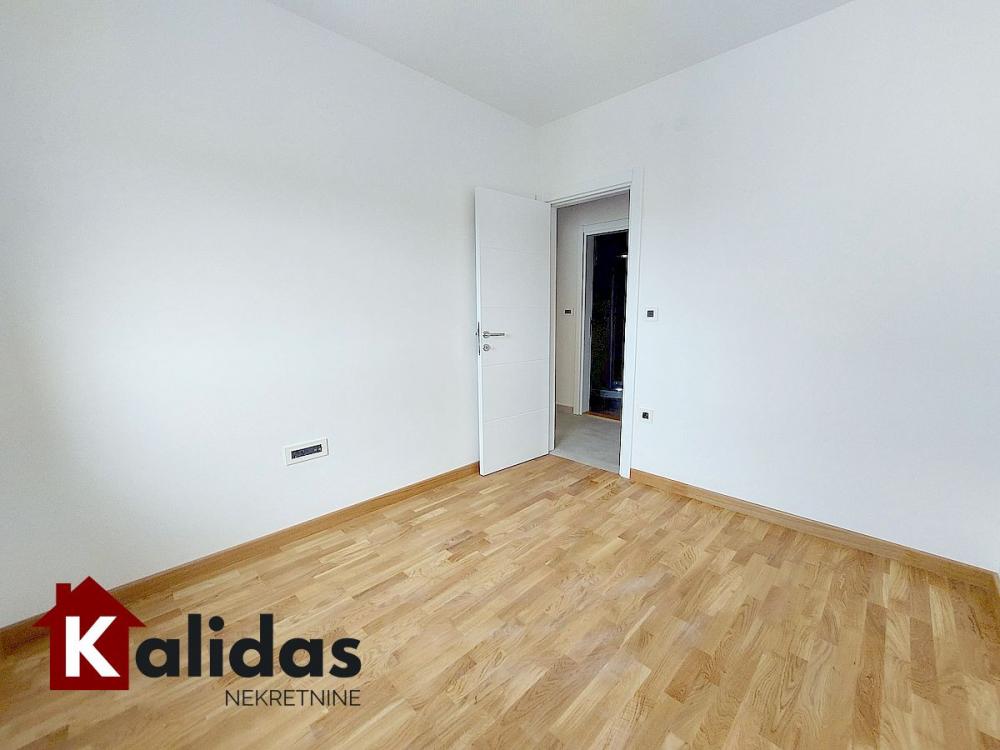 Slika 9 - Stan,PETROVARADIN,SADOVI,kv: 59, € 128750, ID: 1007947