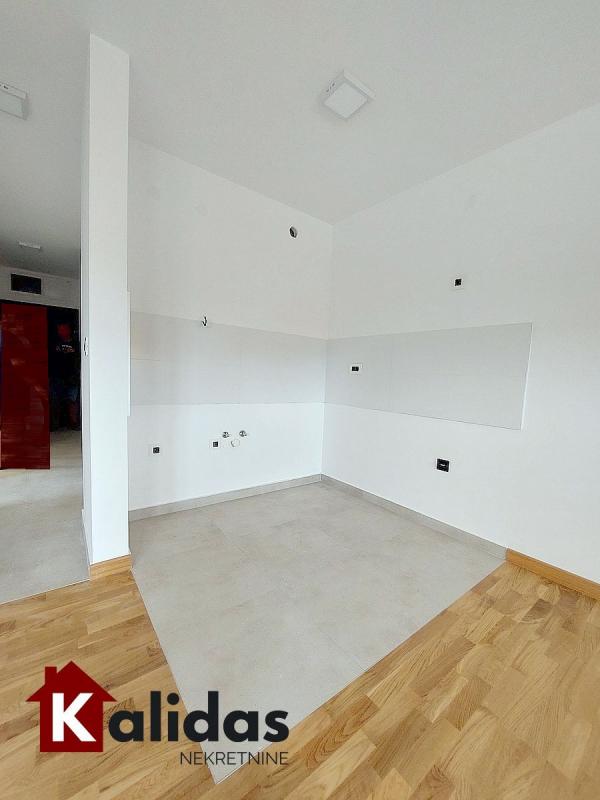 Slika 4 - Stan,PETROVARADIN,SADOVI,kv: 59, € 128750, ID: 1007947