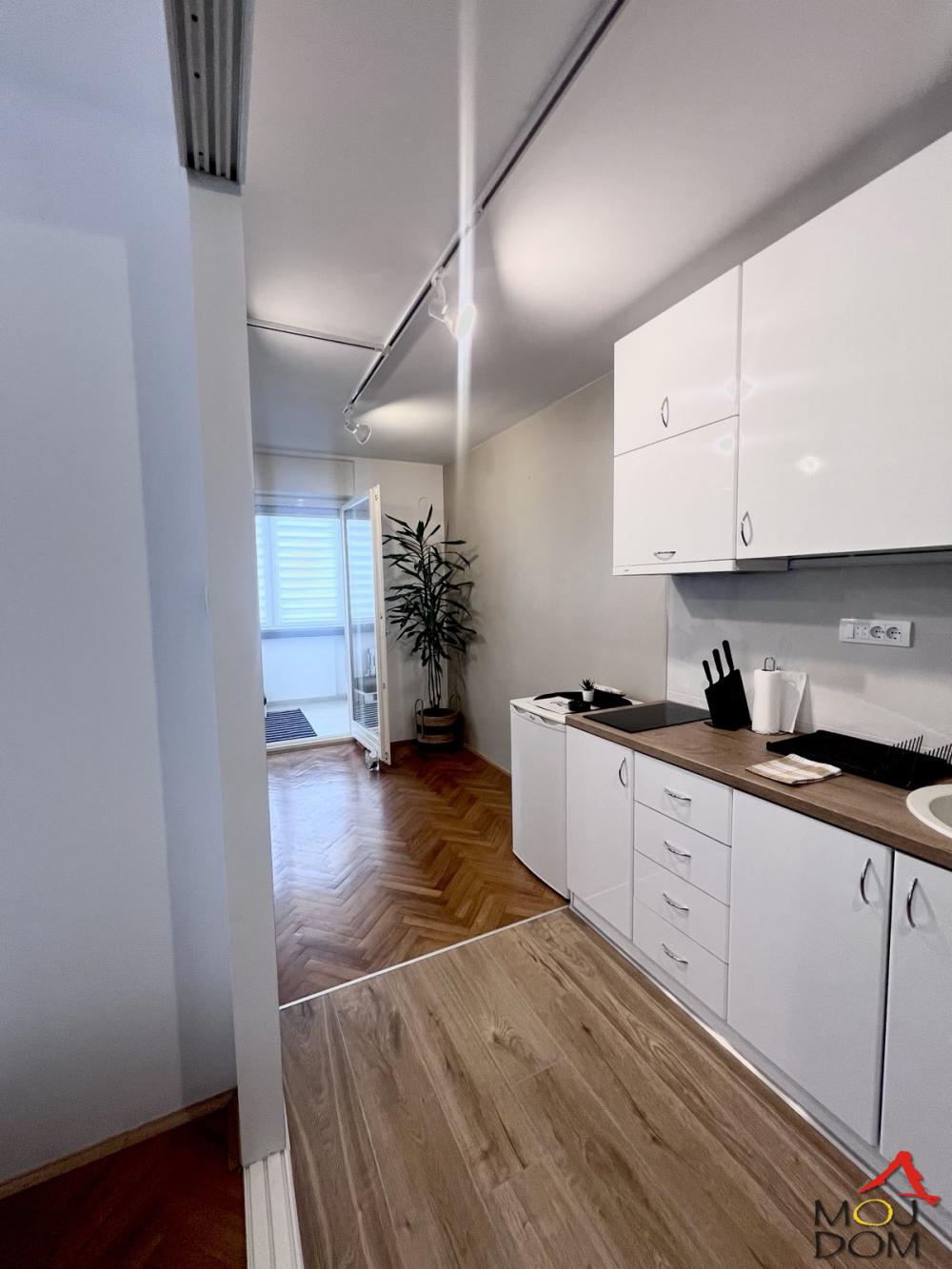 Slika 6 - Stan,NOVI SAD,BETANIJA,kv: 36, € 116000, ID: 1030864