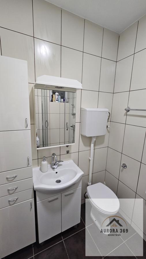 Slika 9 - PRODAJE SE ODLIČAN JEDNOIPOSOBAN STAN U NOVOM SADU- SOCIJALNO