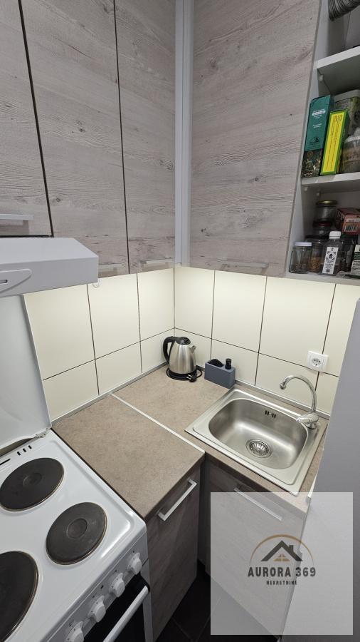 Slika 5 - PRODAJE SE ODLIČAN JEDNOIPOSOBAN STAN U NOVOM SADU- SOCIJALNO