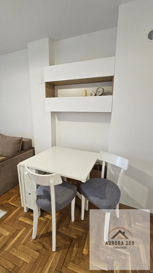 Slika 2 - PRODAJE SE ODLIČAN JEDNOIPOSOBAN STAN U NOVOM SADU- SOCIJALNO