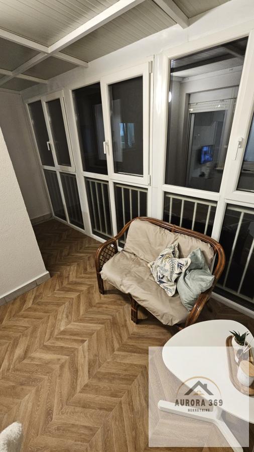 Slika 11 - PRODAJE SE ODLIČAN JEDNOIPOSOBAN STAN U NOVOM SADU- SOCIJALNO