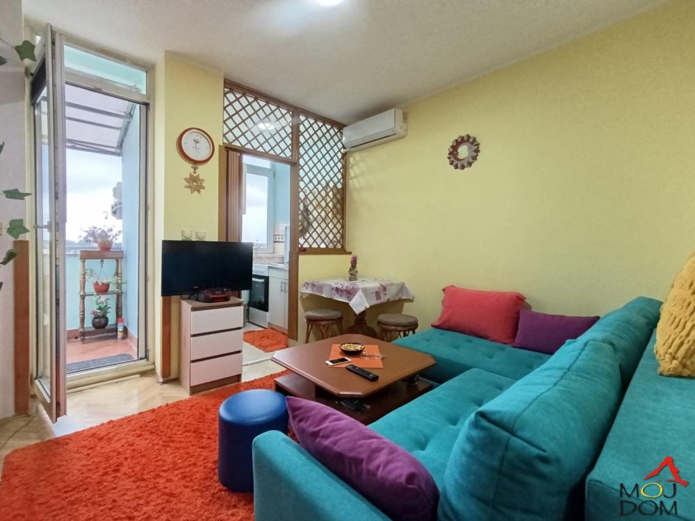 Glavna slika -Stan,NOVI SAD,BULEVAR EVROPE,kv: 40, € 113300, ID: 1030878