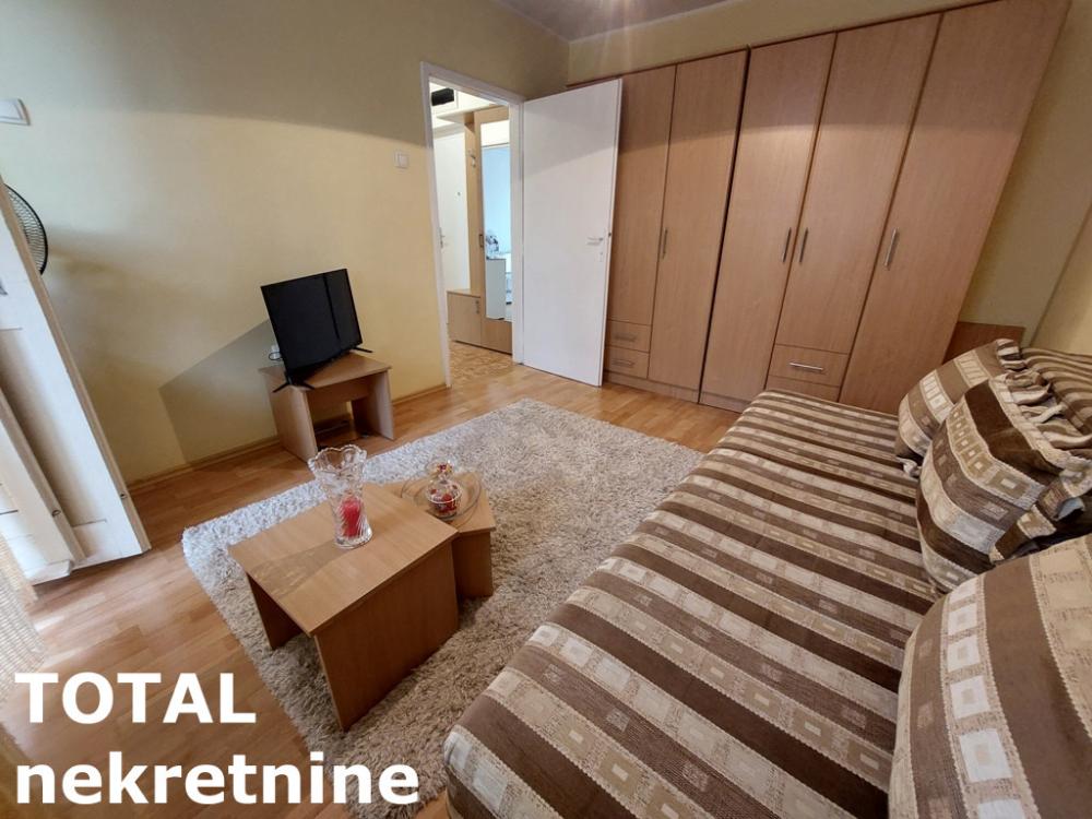 Slika 10 - Stan,NOVI SAD,ZELEZNICKA STANICA,kv: 56.00, € 130000, ID: 1101008