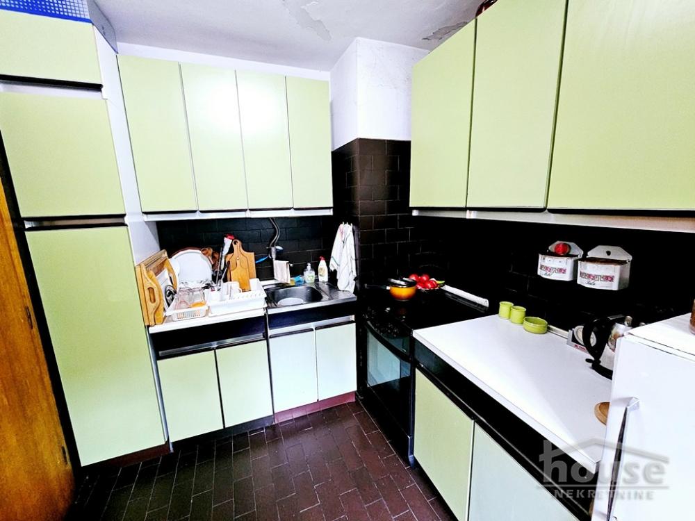 Slika 11 - Stan,NOVI SAD,CENTAR,kv: 115.00, € 450000, ID: 1064142