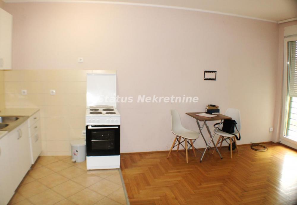 Slika 4 - Grbavica-Krilova- extra zgrada