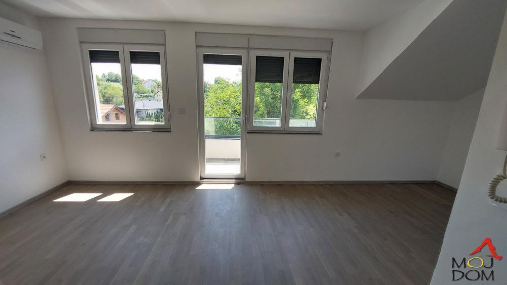 Glavna slika -Stan,PETROVARADIN,ALIBEGOVAC,kv: 78, € 169950, ID: 1030858