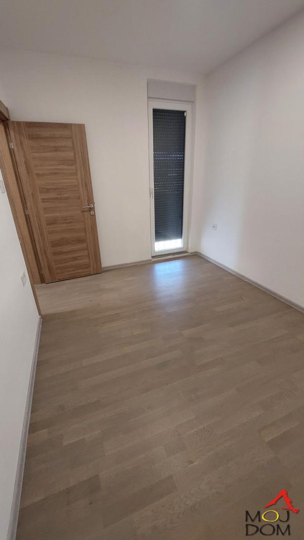 Slika 7 - Stan,PETROVARADIN,ALIBEGOVAC,kv: 78, € 169950, ID: 1030858