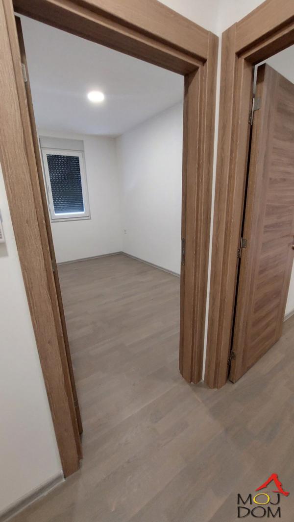 Slika 8 - Stan,PETROVARADIN,ALIBEGOVAC,kv: 78, € 169950, ID: 1030858