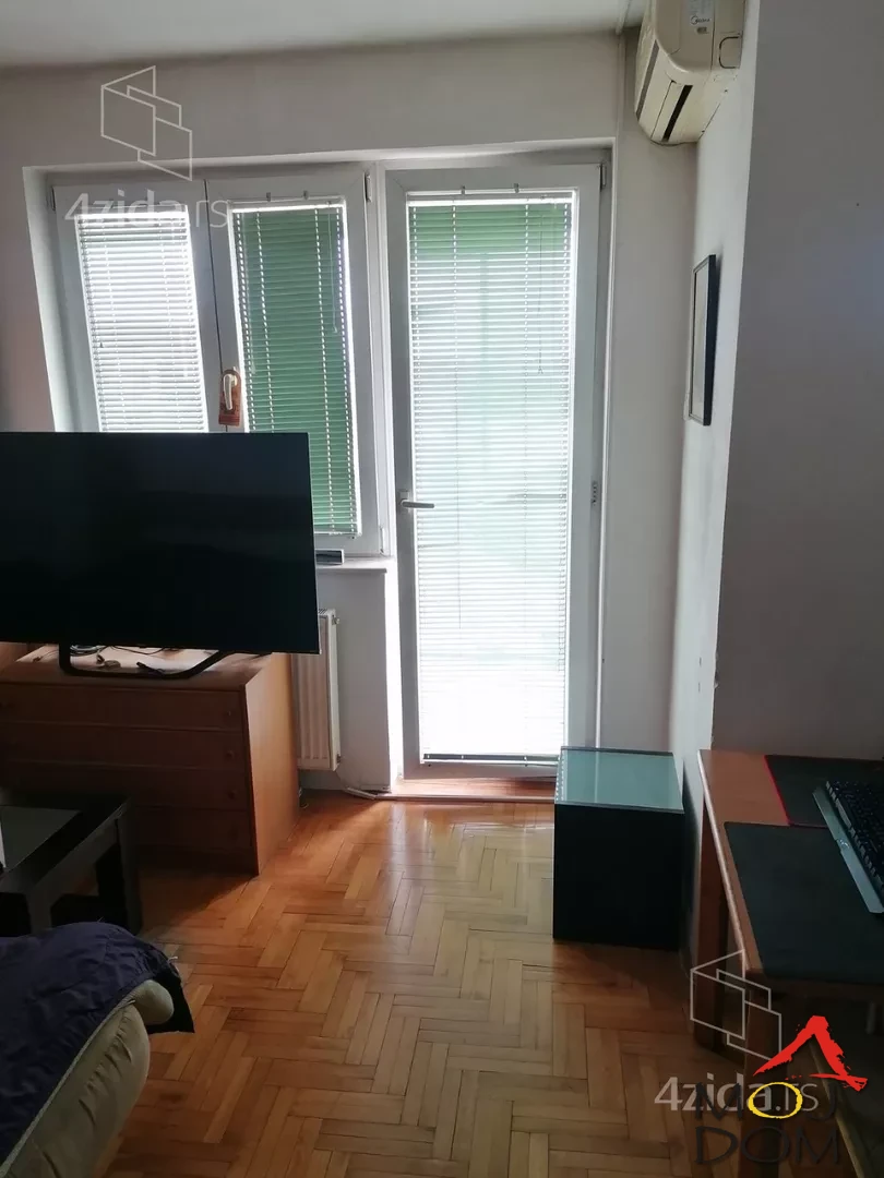 Slika 3 - Stan,NOVI SAD,BULEVAR EVROPE,kv: 28, € 80750, ID: 1030861