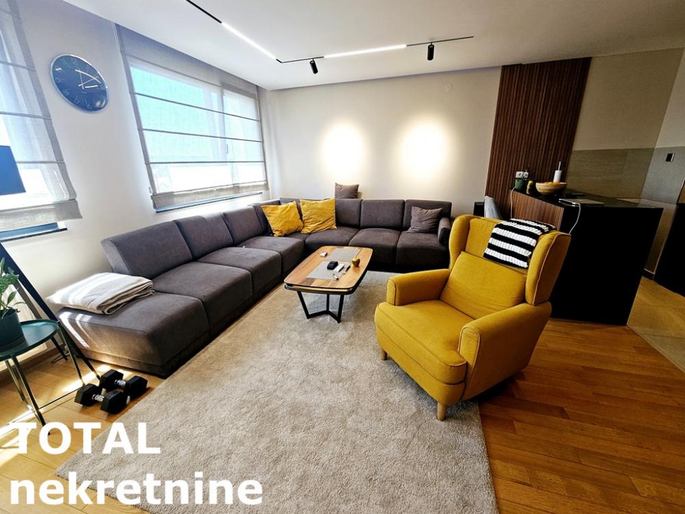 Slika 3 - Stan,NOVI SAD,CARA DUSANA,kv: 69.00, € 236900, ID: 1100676