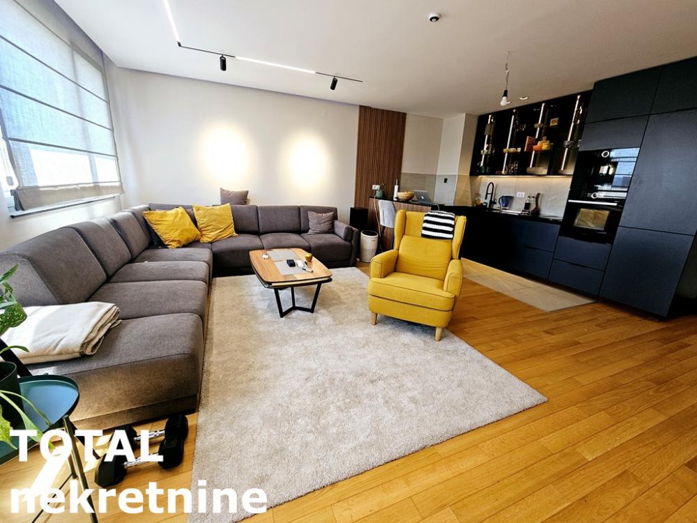 Slika 4 - Stan,NOVI SAD,CARA DUSANA,kv: 69.00, € 236900, ID: 1100676