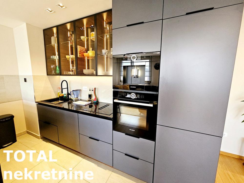 Slika 6 - Stan,NOVI SAD,CARA DUSANA,kv: 69.00, € 236900, ID: 1100676