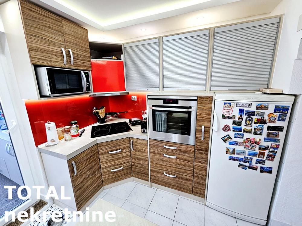 Slika 9 - Stan,NOVI SAD,CENTAR,kv: 95.00, € 280000, ID: 1101049