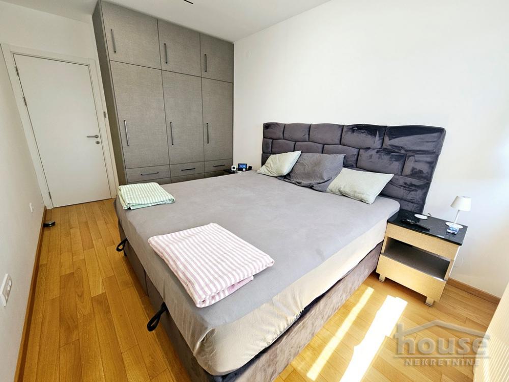 Slika 8 - Stan,NOVI SAD,CARA DUŠANA,kv: 69.00, € 236900, ID: 1063828